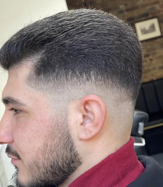 Skin fade with a crisp lineup