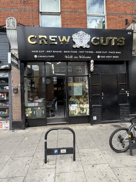 Crew Cuts at number 65, Mare Street